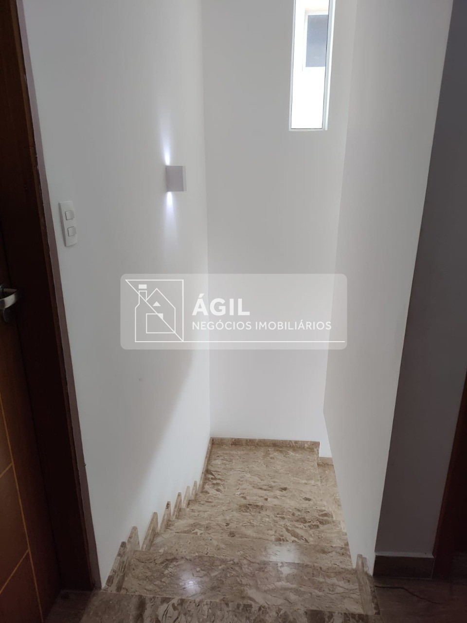 VENDO- Casa - Jardim Uirá - 150,00m² - 3 Dormitórios- 3 Suites - Piscina -Condominio Bell Park