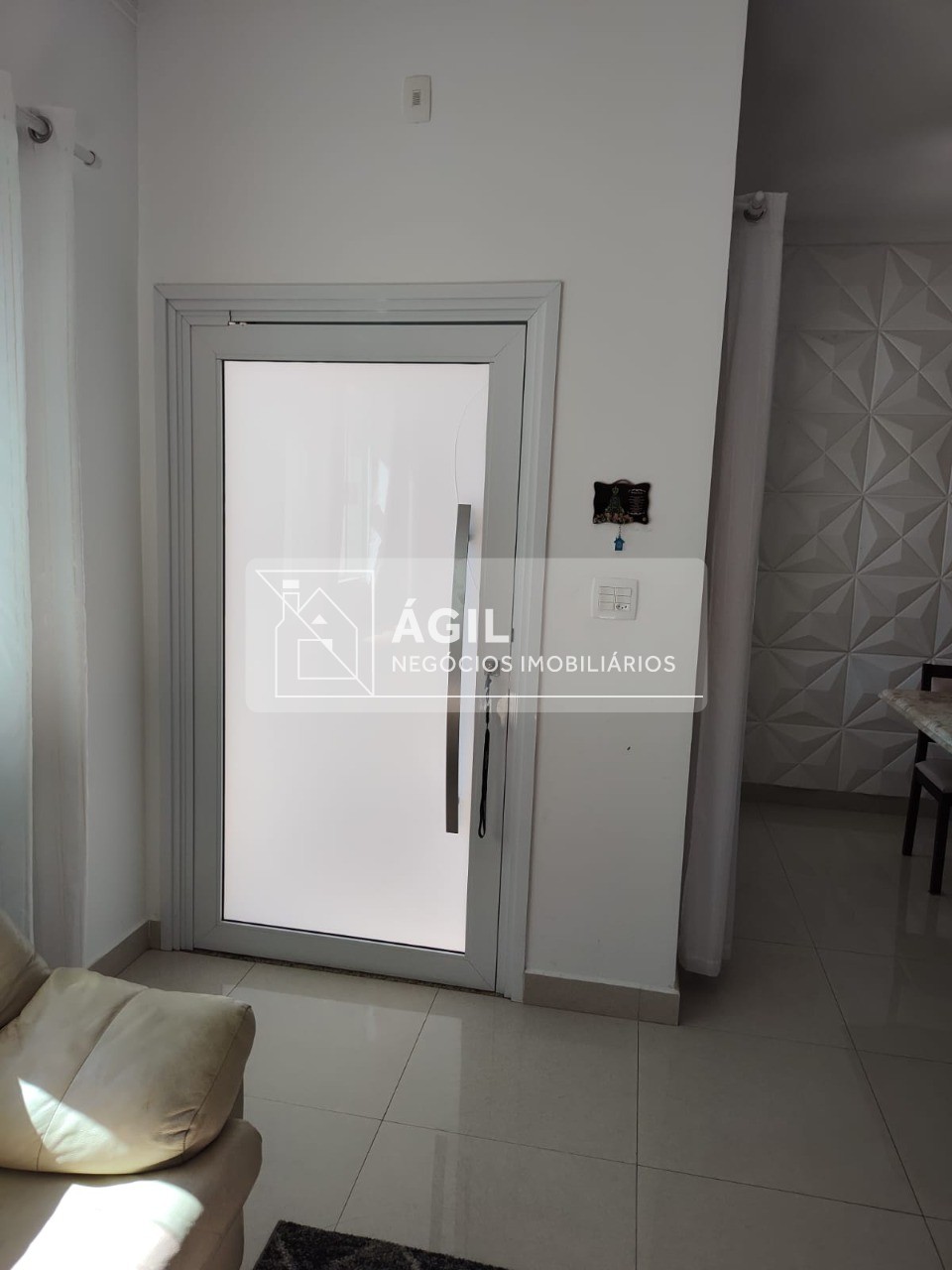 Vendo- casa - jardim uirá - 150,00m² - 3 dormitórios- 3 suit