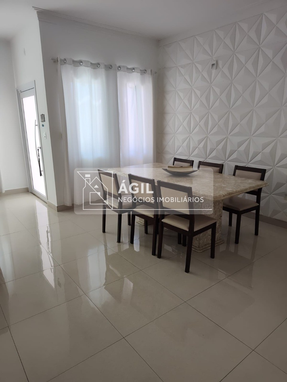 Vendo- casa - jardim uirá - 150,00m² - 3 dormitórios- 3 suit
