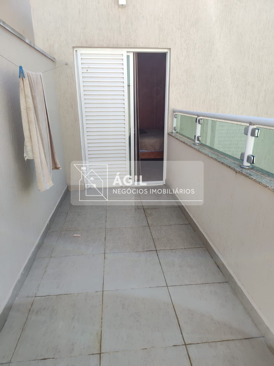 VENDO- Casa - Jardim Uirá - 150,00m² - 3 Dormitórios- 3 Suites - Piscina -Condominio Bell Park