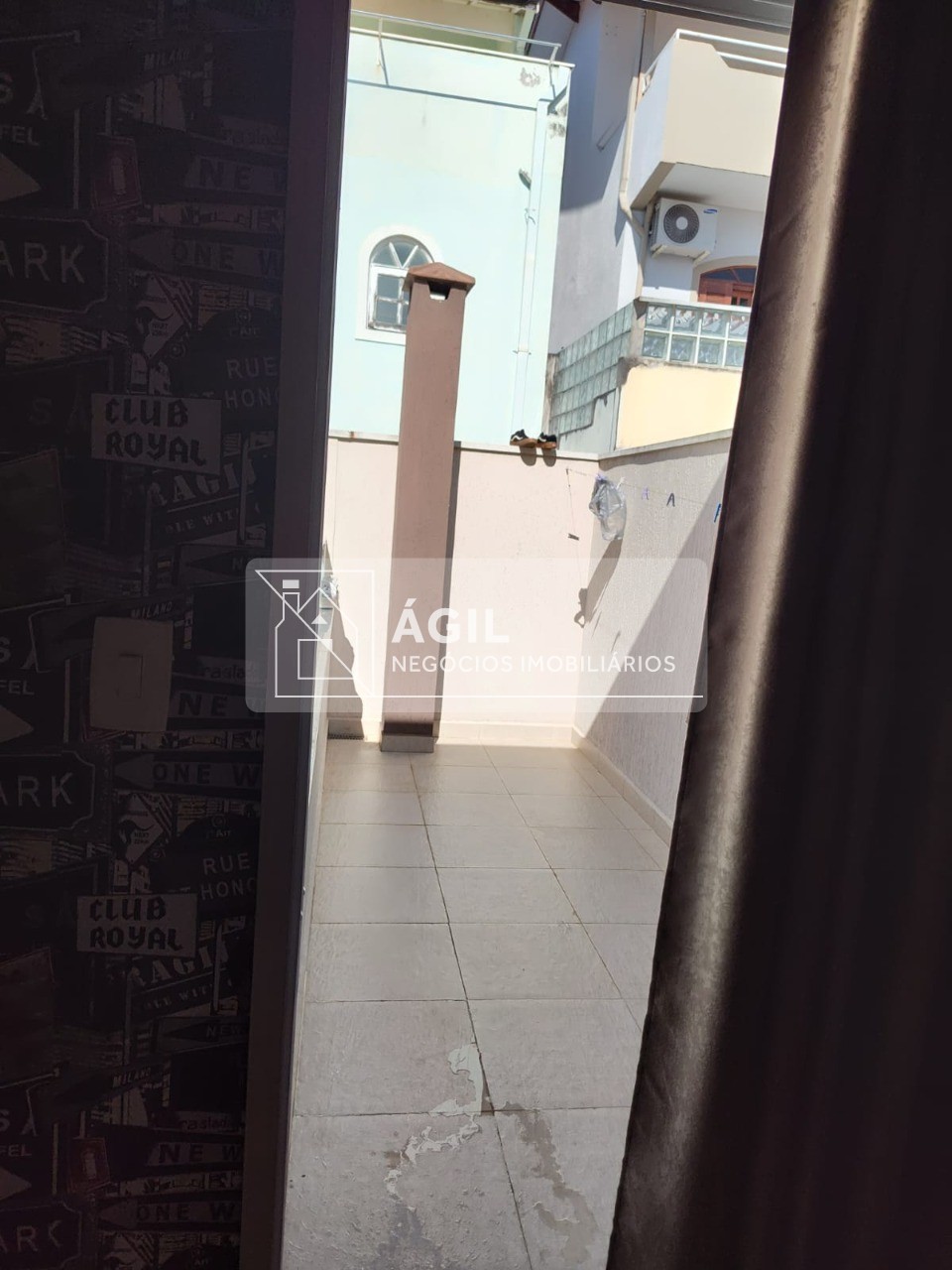 VENDO- Casa - Jardim Uirá - 150,00m² - 3 Dormitórios- 3 Suites - Piscina -Condominio Bell Park