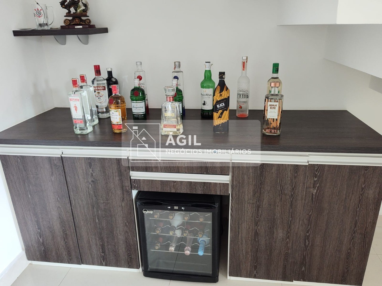 VENDO- Casa - Jardim Uirá - 150,00m² - 3 Dormitórios- 3 Suites - Piscina -Condominio Bell Park