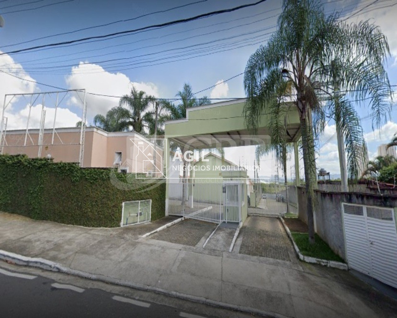 Casa a venda Sobrado em condomínio fechado com 3 quartos próximo a havan zona leste de são josé dos campos