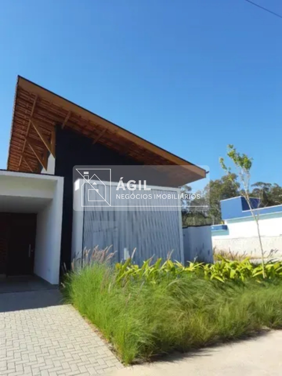 Casa térrea a venda com arquitetura contemporânea e diferenciada - Verdes Vales - Taubaté - SP. Planta da casa otimizada, que apresenta dormitórios m