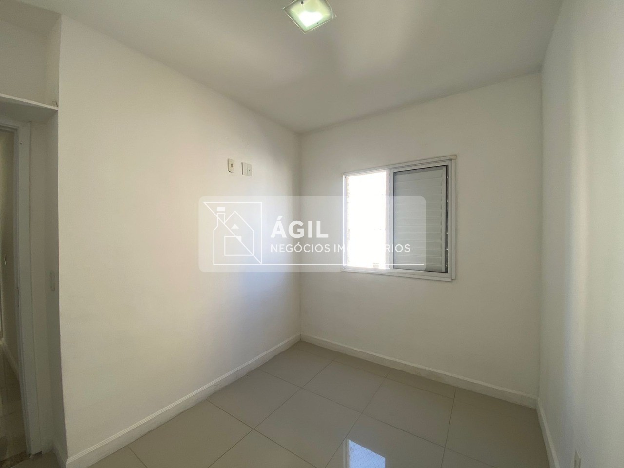 Aluga-se apartamento no max clube no jardim ismênia - são jo