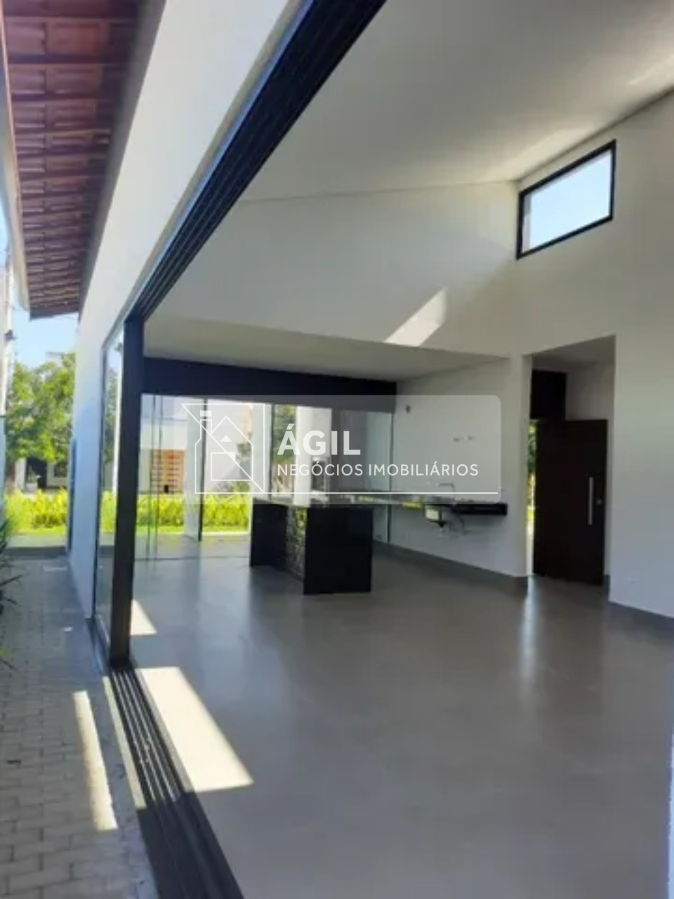 Casa térrea a venda com arquitetura contemporânea e diferenciada - Verdes Vales - Taubaté - SP. Planta da casa otimizada, que apresenta dormitórios m