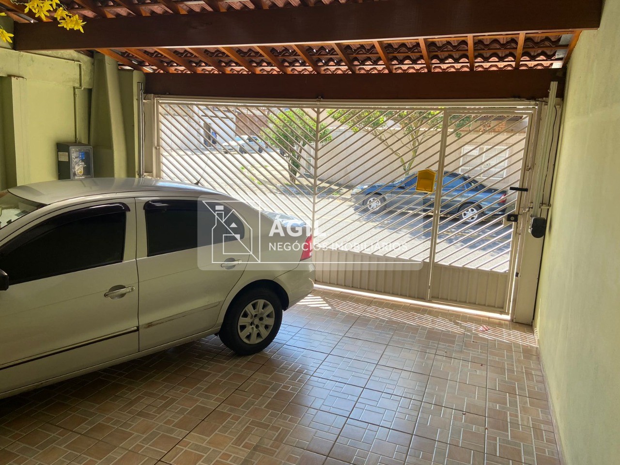 Vende-se Casa Sobrado no Bosque dos Ipês na Zona Sul - São José dos Campos