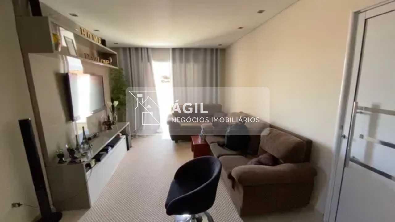 Casa a venda 4 Dormitórios com Piscina no Jardim Colorado