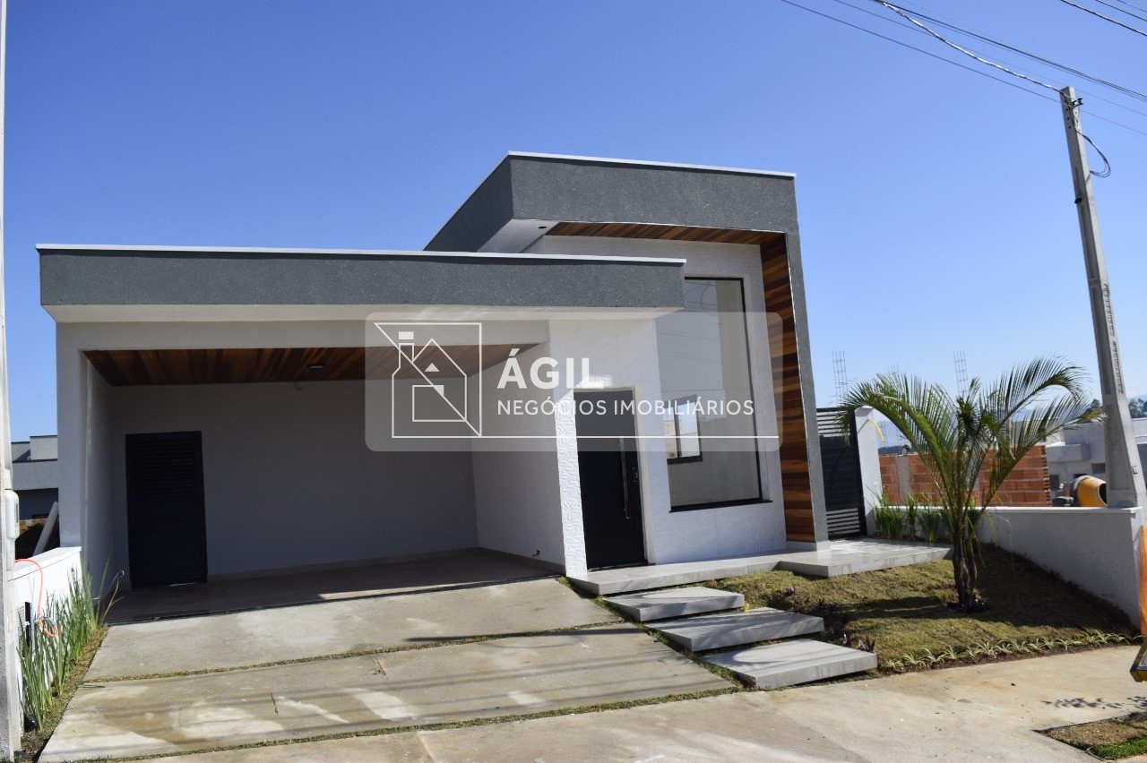 Linda casa térrea à venda no Condomínio Residencial Malibu - Caçapava - SP A.T.: 250m² A.C.: 135m²