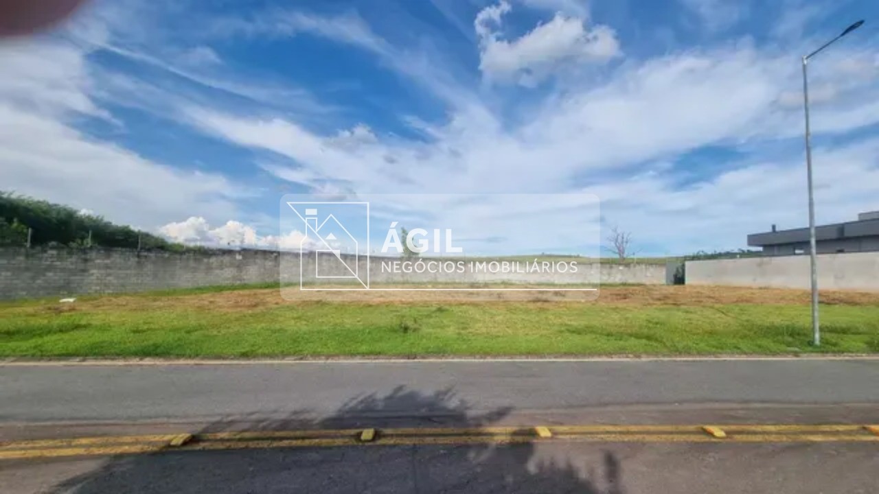 Terreno a venda no Cond. Colinas Paratehy Norte - 650m2 Terreno plano