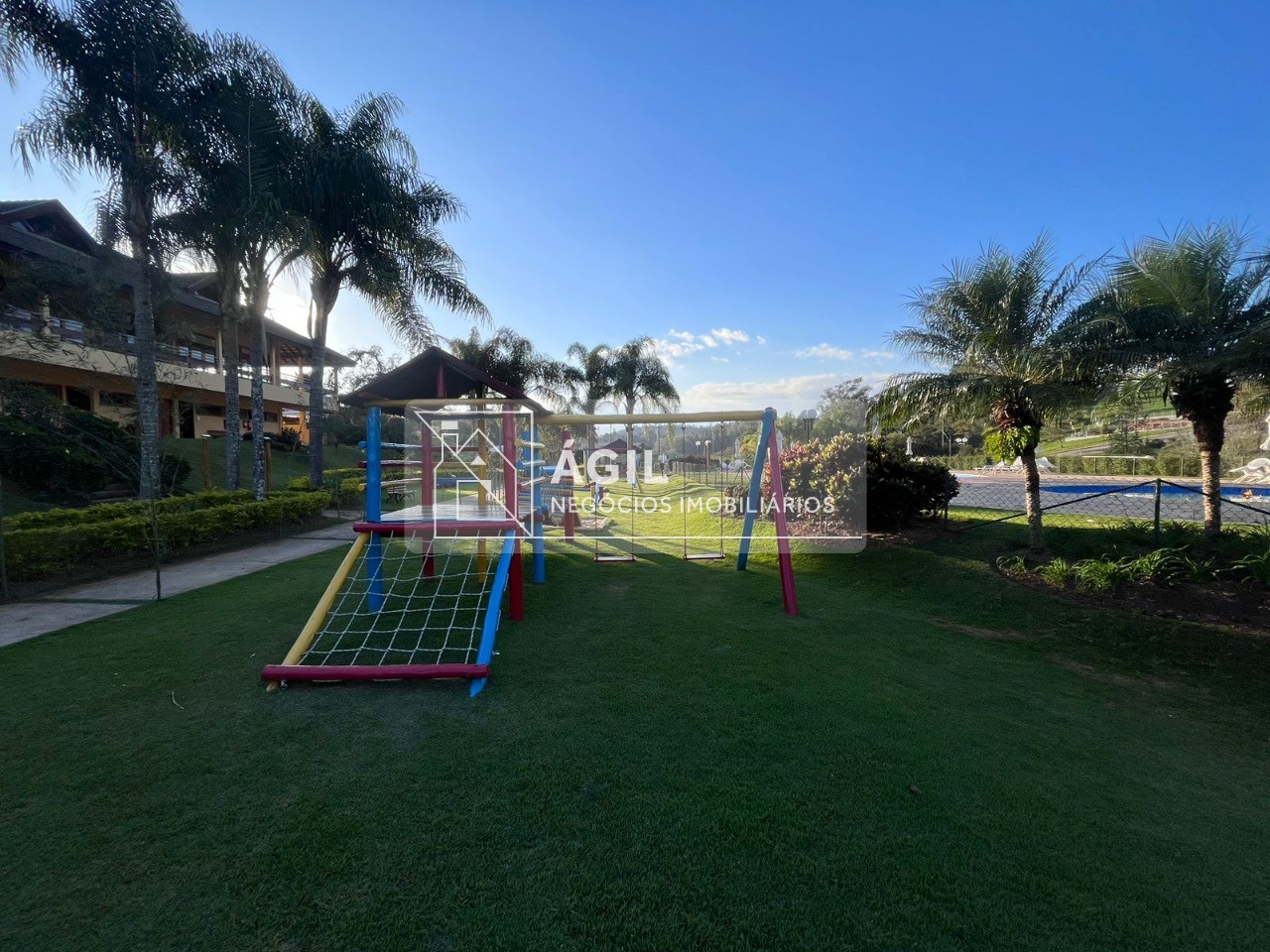 Vende-se terreno no condomínio recanto santa barbara - jambe