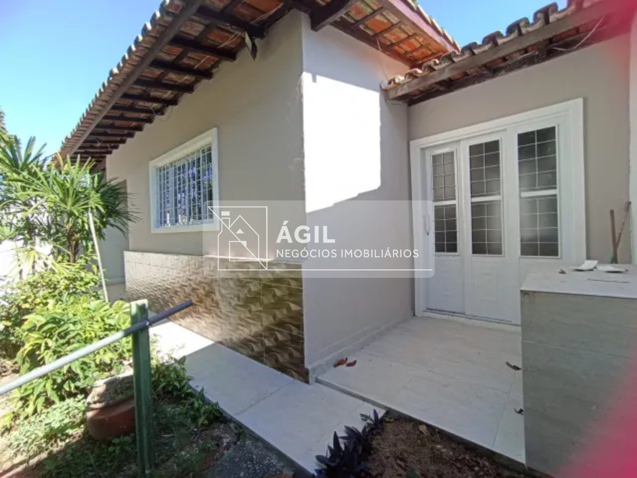 Casa reformada com 3 Dormitórios com 1 Suíte, no Bairro Vista Verde - São José dos Campos