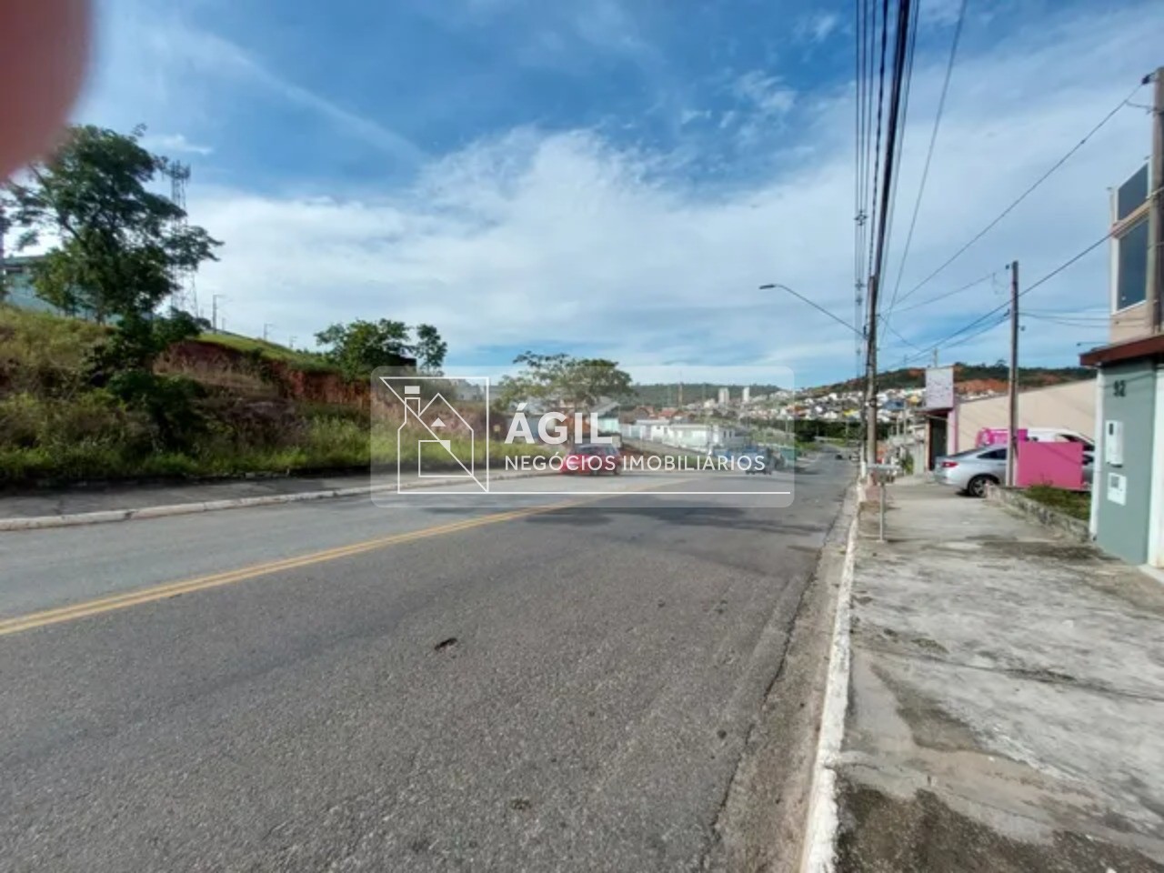 Vendo terreno de 300 m² ( 10x30 ), Residencial, Comercial ou Industria no Jd Santa Júlia, São José dos Campos, SP.