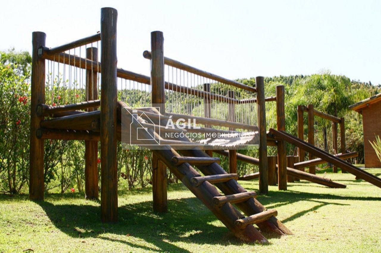 Terreno a venda no condomínio village parahybuna - paraibuna