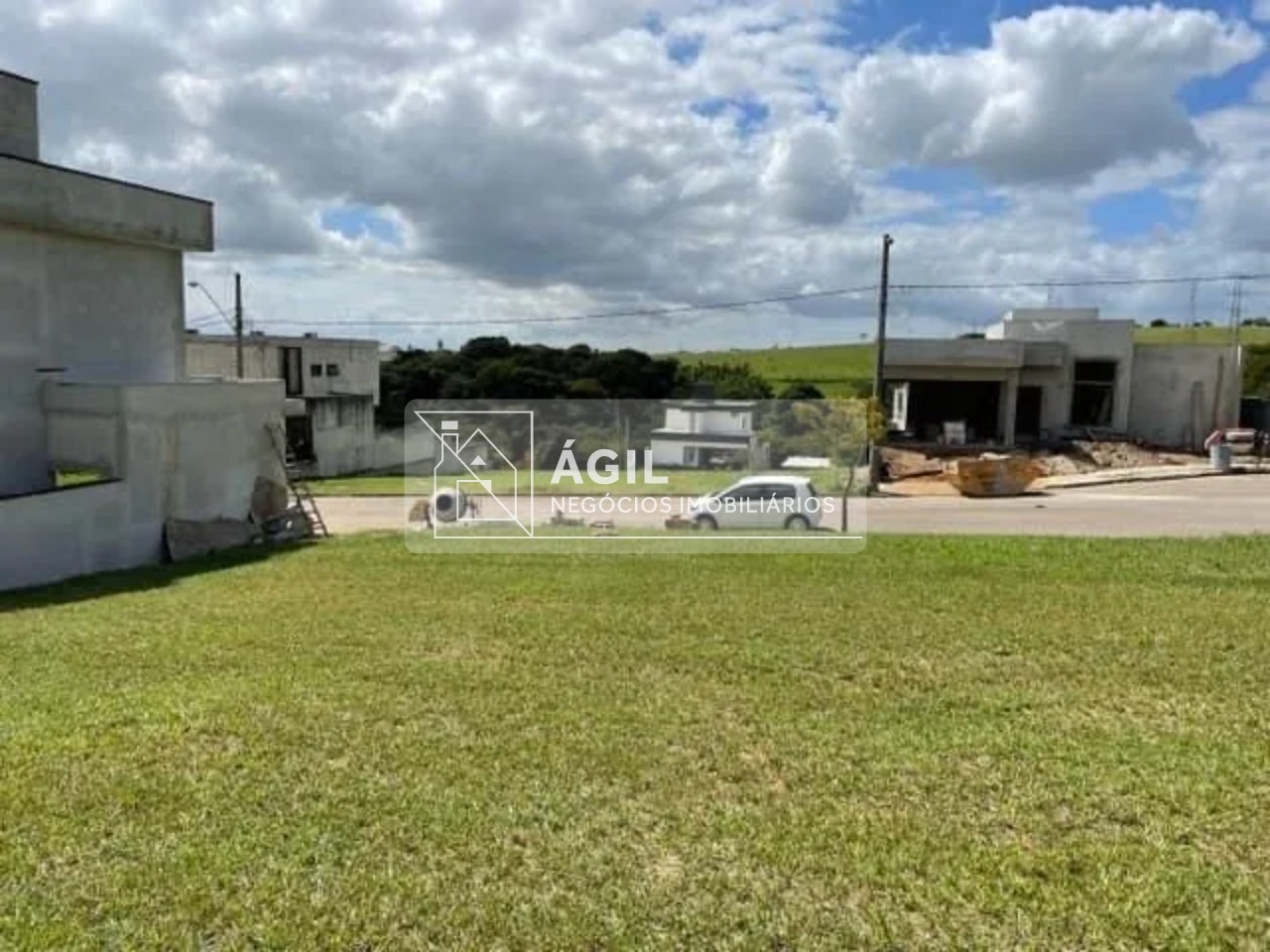 Terreno no Condomínio Terras do Vale em Caçapava com 300 M² sendo 12,5 m² X 24 m²
