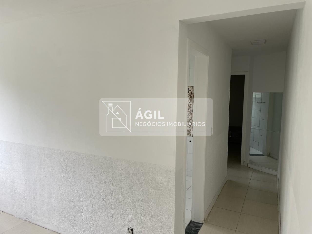 ALUGA-SE Apartamento 01 dormitório - de 38m², localizada no bairro Jardim Califórnia - JACAREÍ