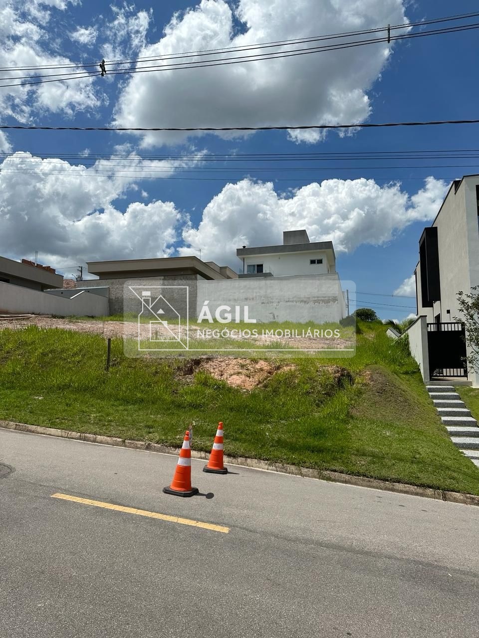 Venda - Terreno - Condominio Verana - 361m², região sudeste, bairro floresta