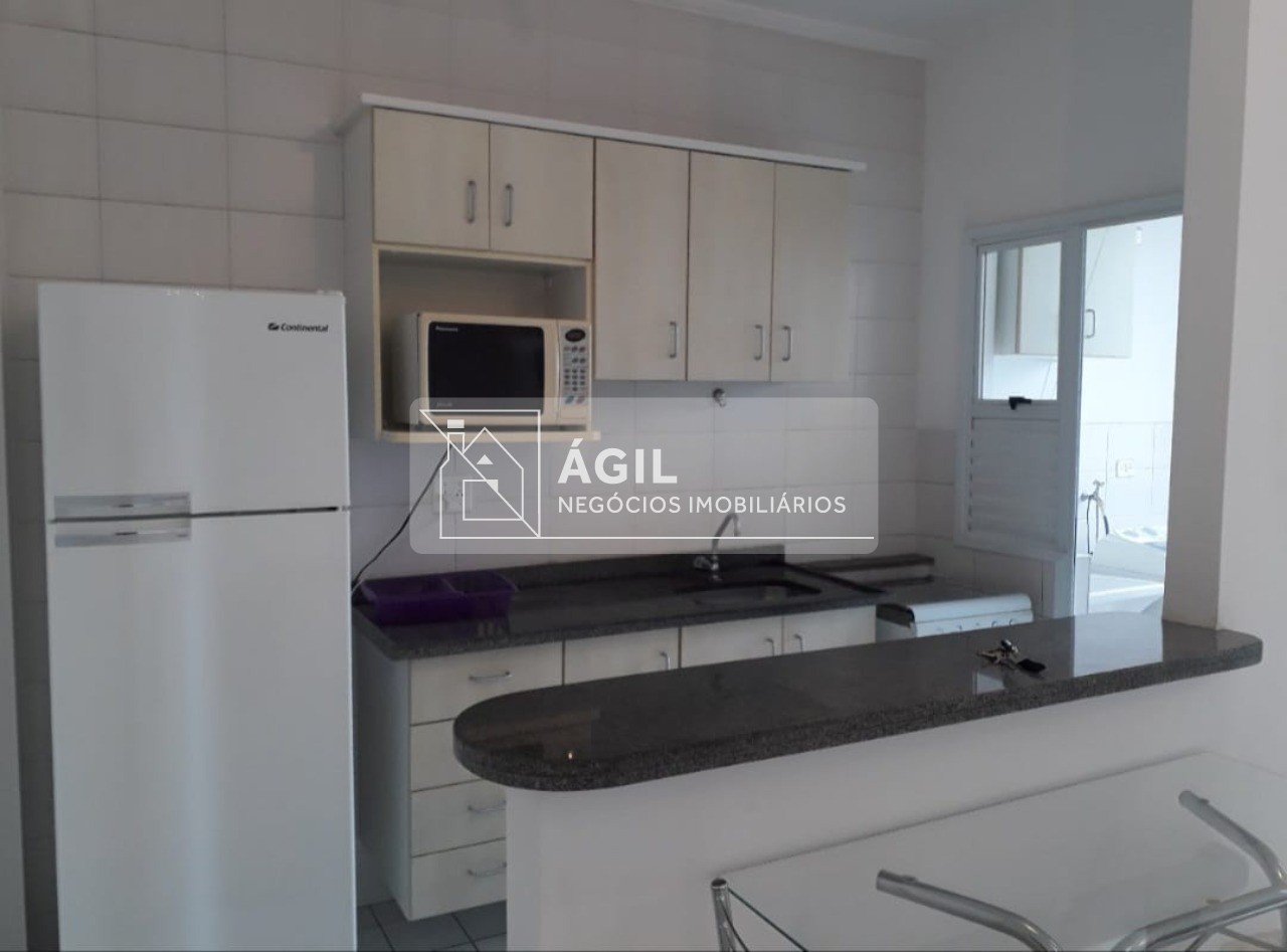 Aluga-se apartamento mobiliado na Av. Adhemar de barros -1 Suíte com cama e armário embutidos -1 Sala para 2 ambientes com mesa e cadeiras -1 Cozinha