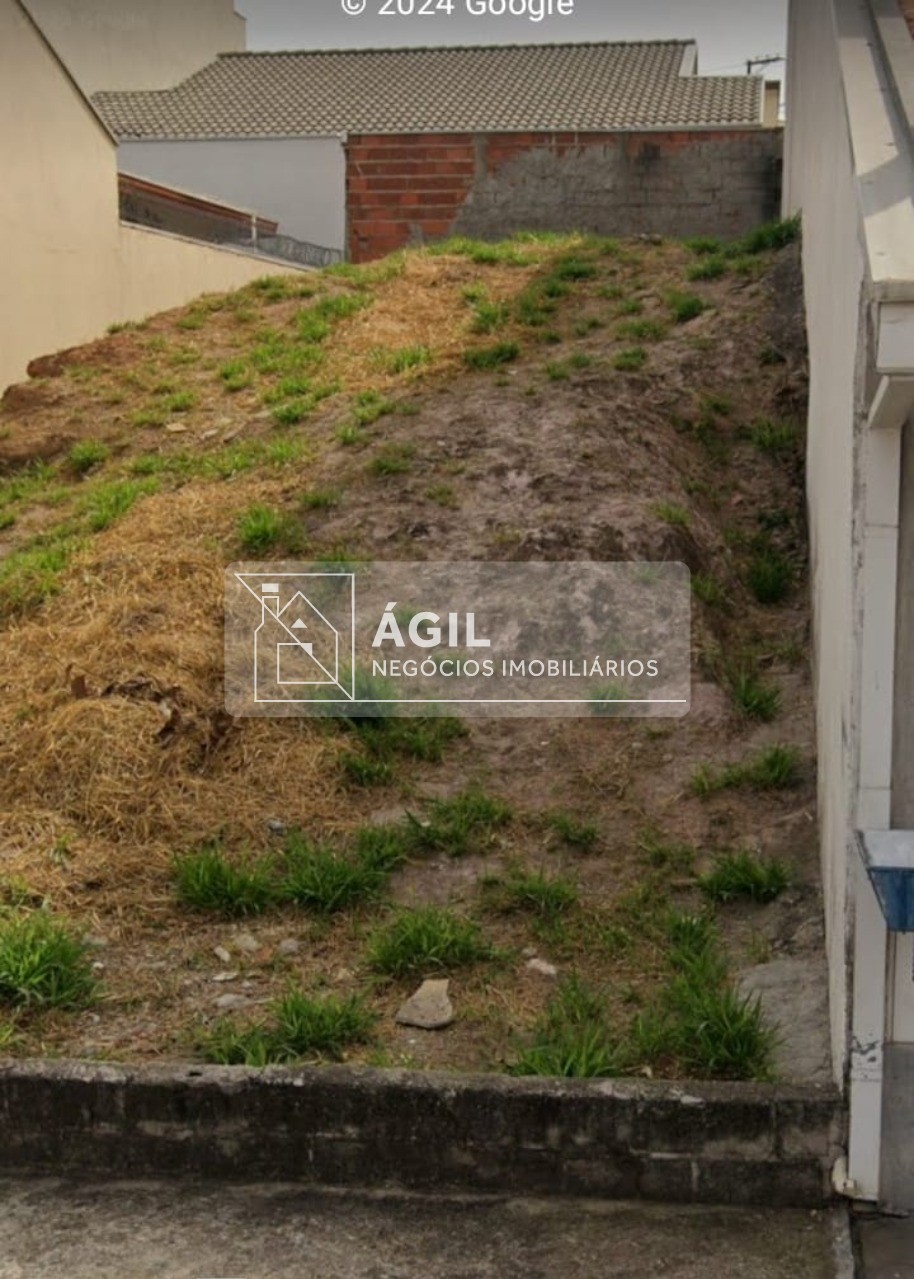 Terreno a venda no Jardim Santa Julia - Região sudeste Valor R$ 143.100,00 6,5 x22,5 = 145,25m² Também temos imóveis no Jardim São Judas, Santo On