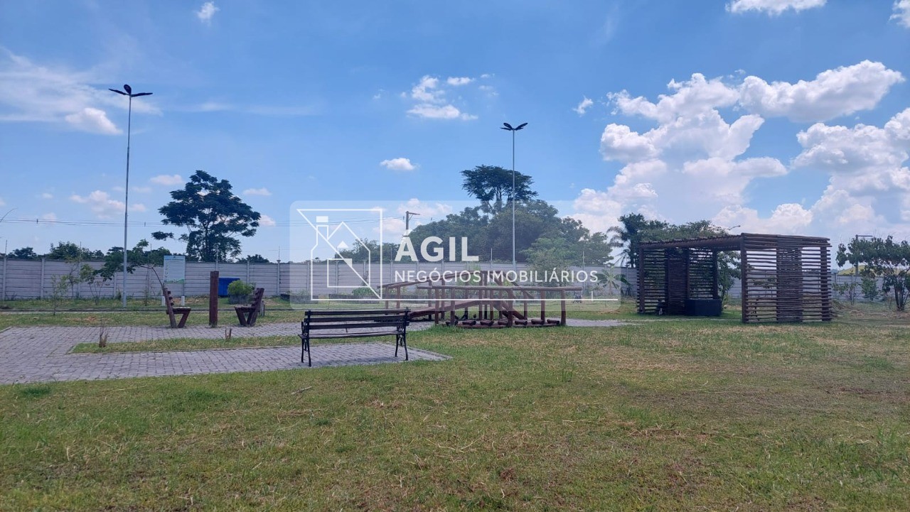 Vendo Terreno 231m² Condomínio Bosque dos Manacás - Jacareí-SP - Localizado a 5 minutos da Rod. Presidente Dutra e a 5 minutos do centro da cidade -