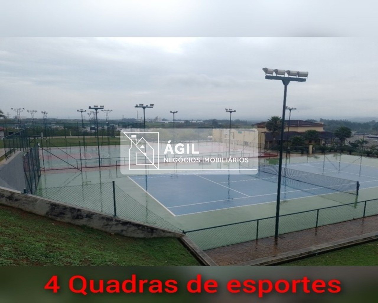 Venda de Casa/Sobrado no Condomínio Terras do vale em Caçapava-SP R$ 1.280.000,00 AC 160m² AT 300m² -3 Dorm/1 Suíte -4 Banheiros -2 Sala de jantar
