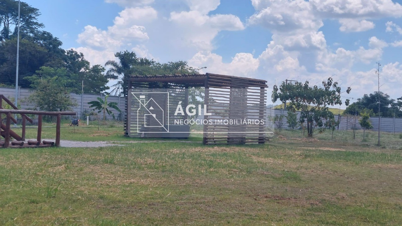 Vendo Terreno 231m² Condomínio Bosque dos Manacás - Jacareí-SP - Localizado a 5 minutos da Rod. Presidente Dutra e a 5 minutos do centro da cidade -
