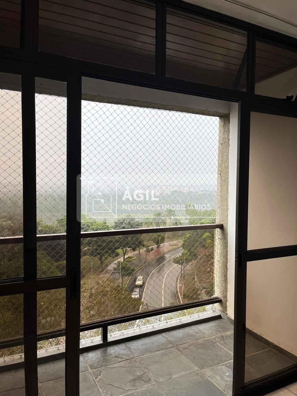 Aluguel - Apartamento - Edifício Espaço Alfa - 115m² - Centro, frente para o banhado