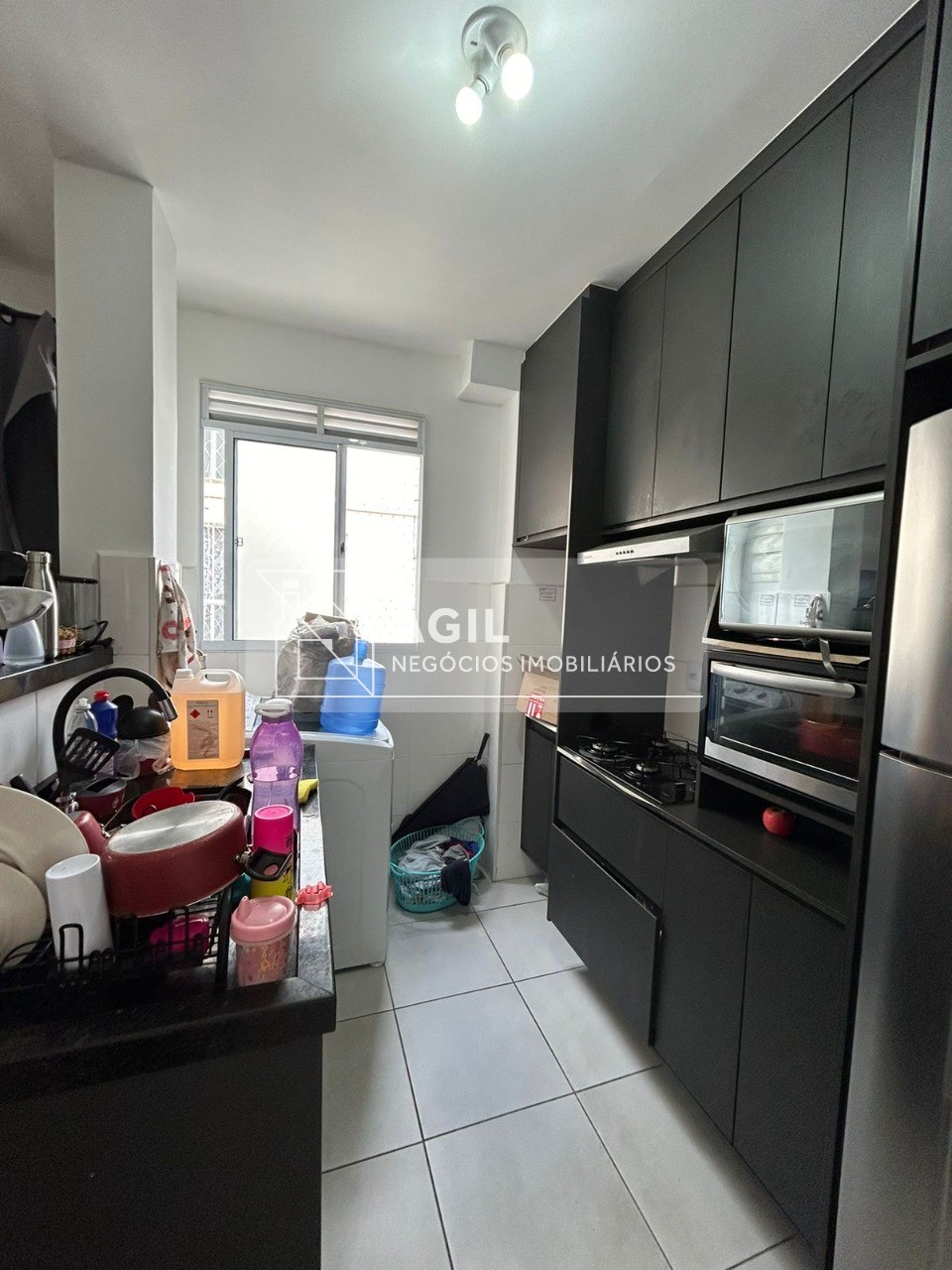 Venda de Apartamento no Campos das Tulipas, BOM RETIRO A/C 44m² - 02 Dormitórios com planejado - 01 Cozinha planejamento, - 01 Sala com piso lamina