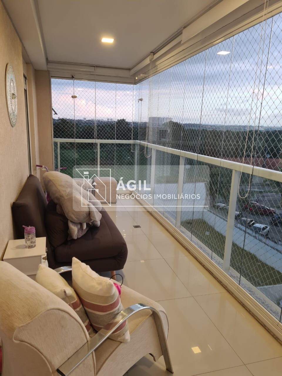 Apartamento com 3 Quartos e 3 banheiros à Venda, 118 m²no Urbanova