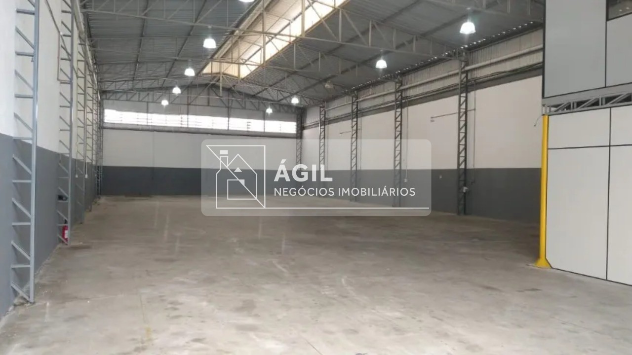 Aluguel de Galpão / Barracão , próx. Rod. Dutra/Carvalho Pinto, Taubaté. Excelente Galpão/Depósito/Barracão para Aluguel em estado de novo, a 150mt