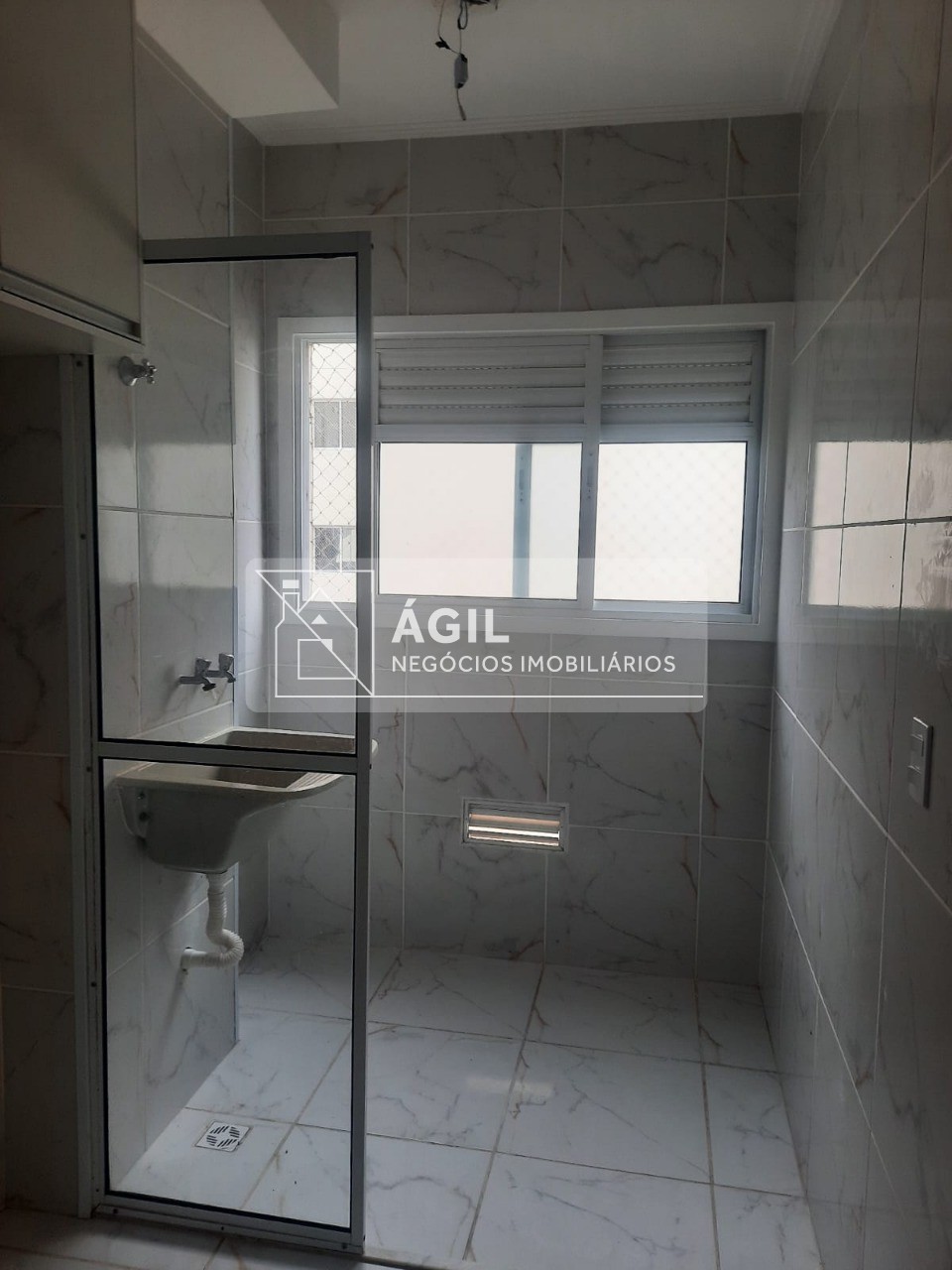 Aluga-se Apartamento no Max Clube no Jardim Ismênia - São José dos Campos