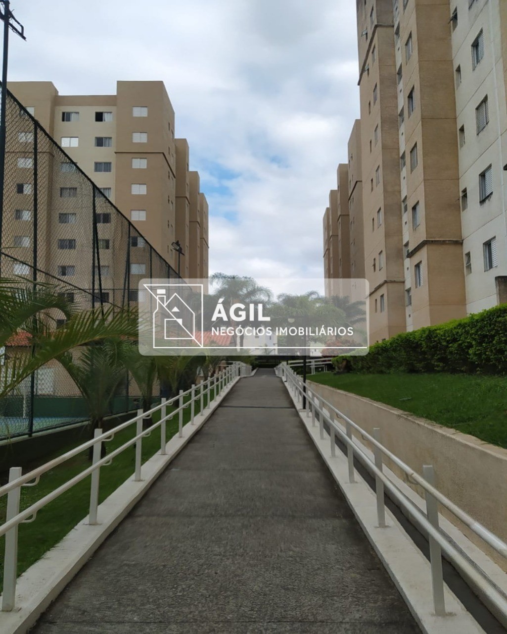 Aluga-se Apartamento no Max Clube no Jardim Ismênia - São José dos Campos