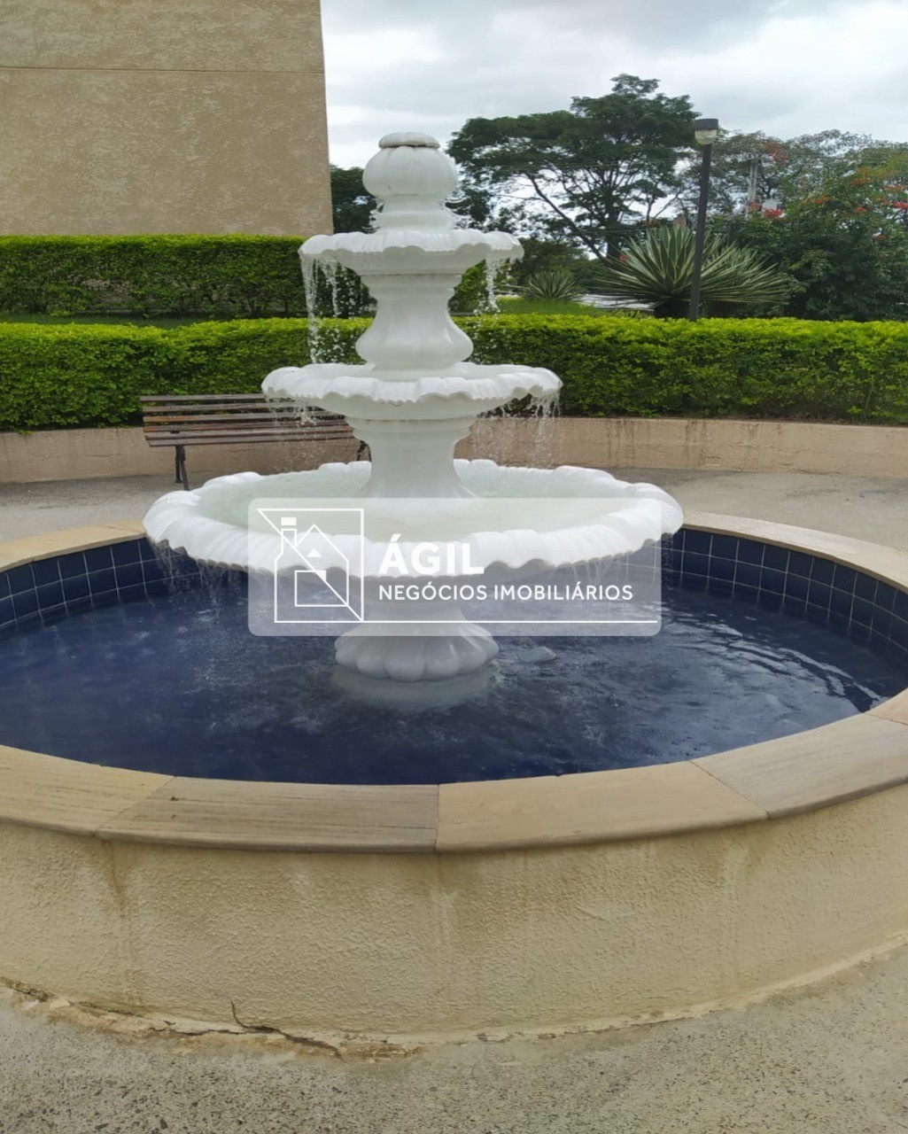 Aluga-se Apartamento no Max Clube no Jardim Ismênia - São José dos Campos