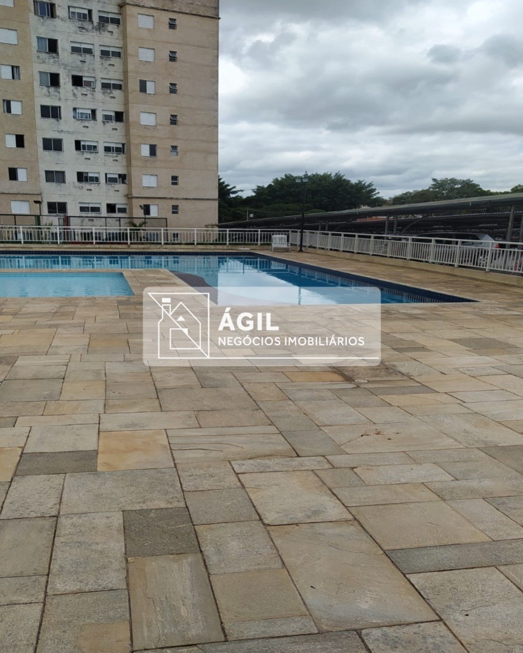 Aluga-se Apartamento no Max Clube no Jardim Ismênia - São José dos Campos