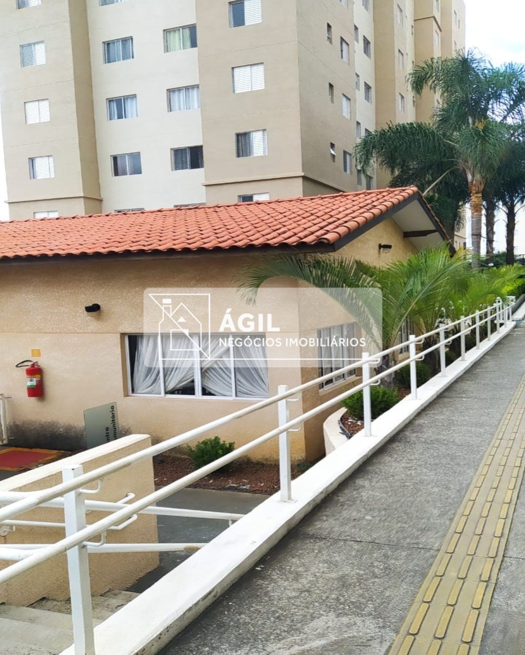 Aluga-se Apartamento no Max Clube no Jardim Ismênia - São José dos Campos