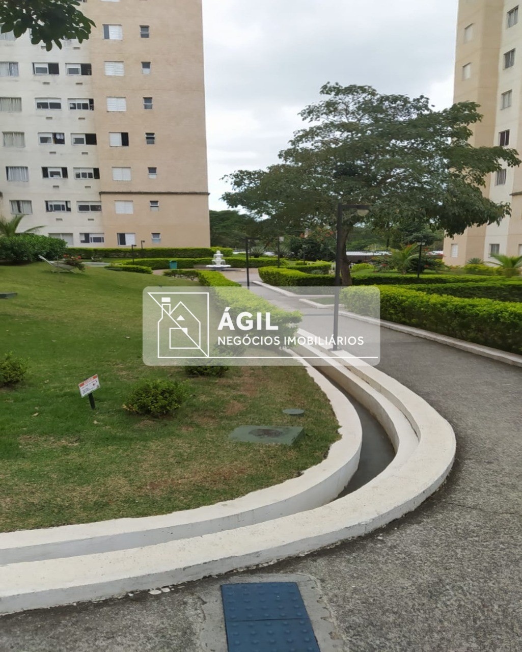 Aluga-se Apartamento no Max Clube no Jardim Ismênia - São José dos Campos