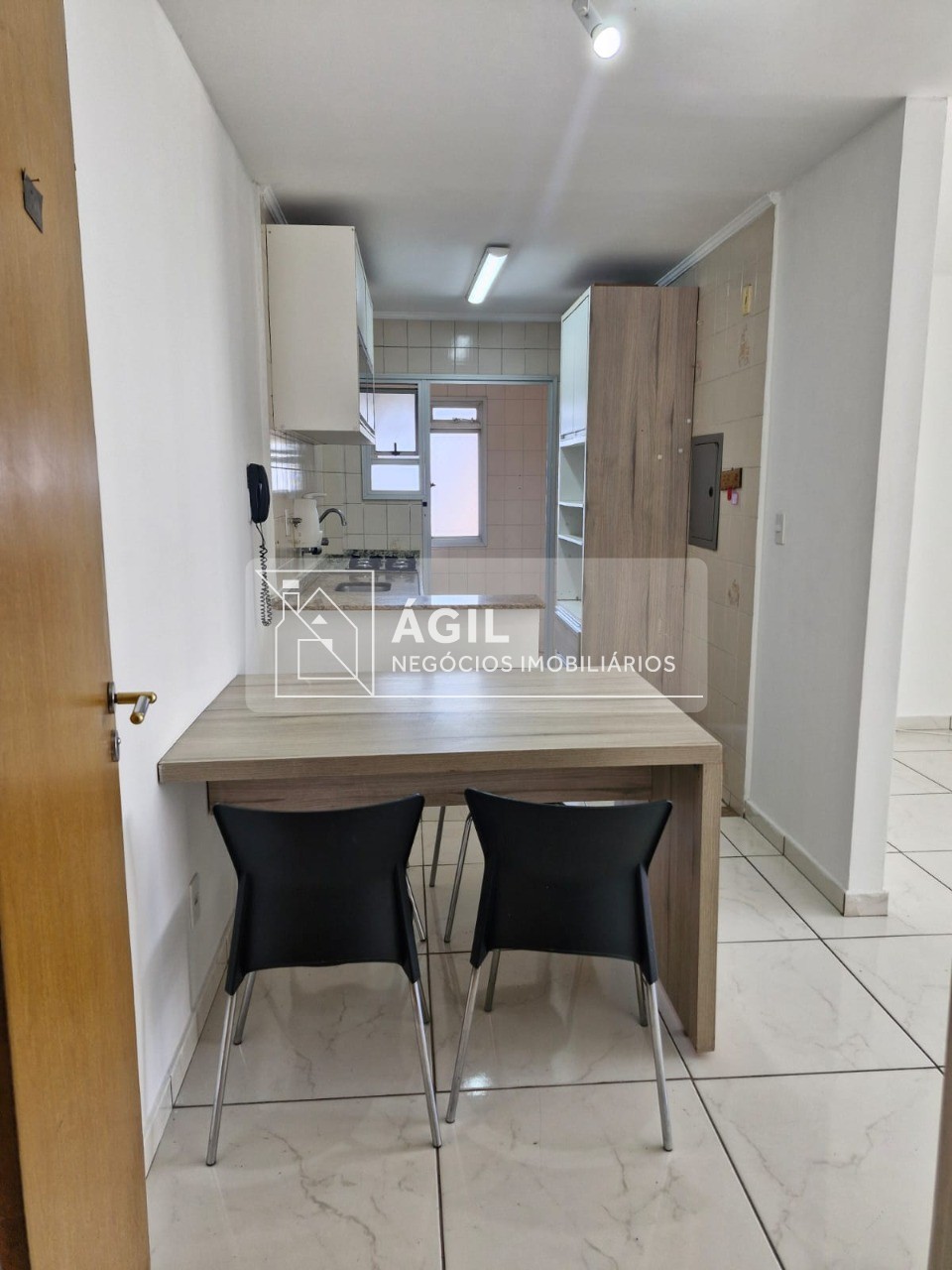 Aluguel - Apartamento - Edifício Inconfidência, Jardim São Dimas em São José dos campos - 70m² - Andar médio - 03 Dormitórios, sendo uma Suíte - 0