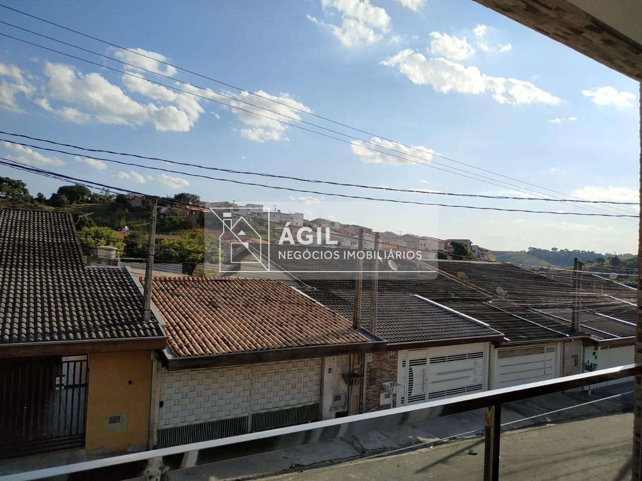 Excelente casa 2 dormitórios à venda no bairro jardim bandei