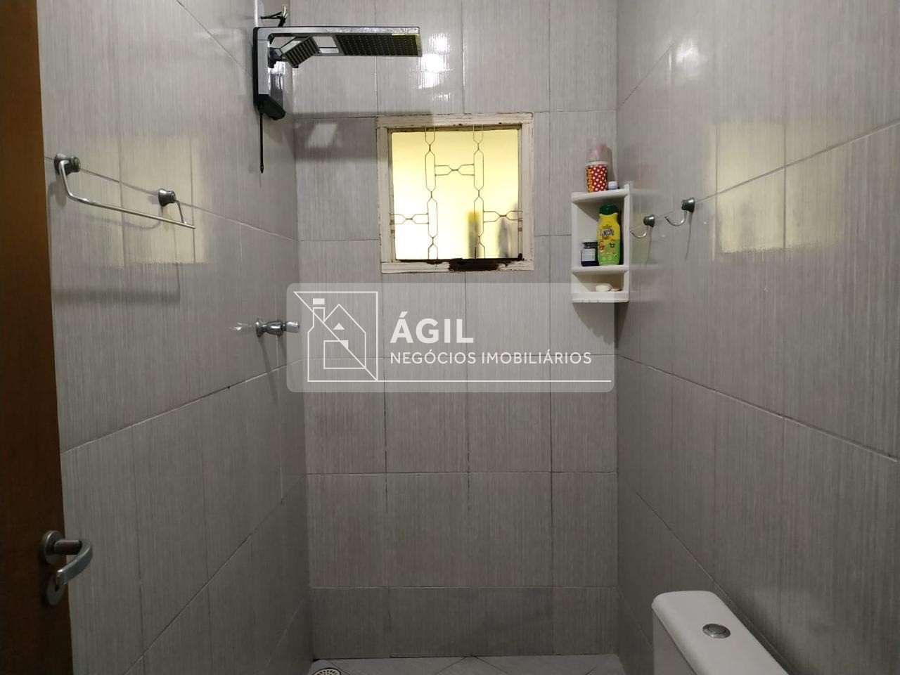 Excelente casa 2 dormitórios à venda no bairro jardim bandei