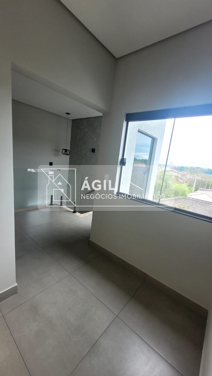 Venda - Casa - 02 Suites - Loteamento Villa Branca, Jacarei
