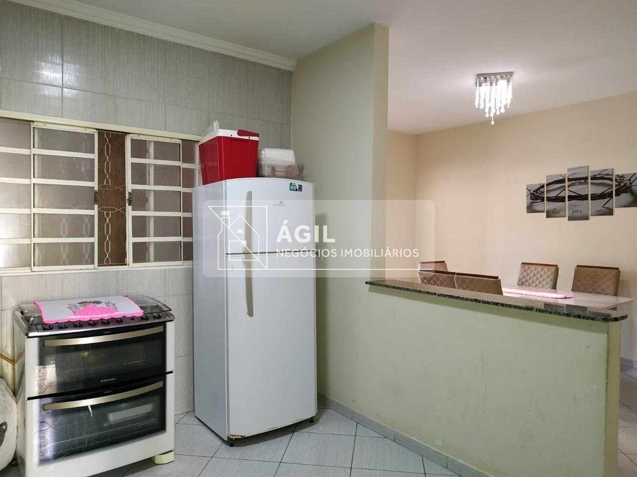 Excelente casa 2 dormitórios à venda no bairro jardim bandei