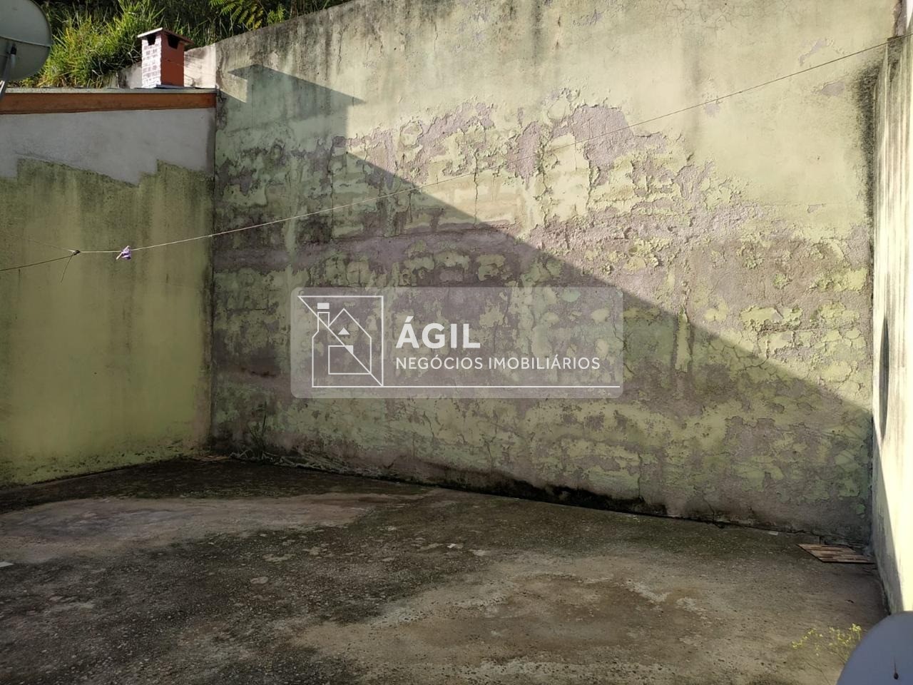 Excelente casa 2 dormitórios à venda no bairro jardim bandei