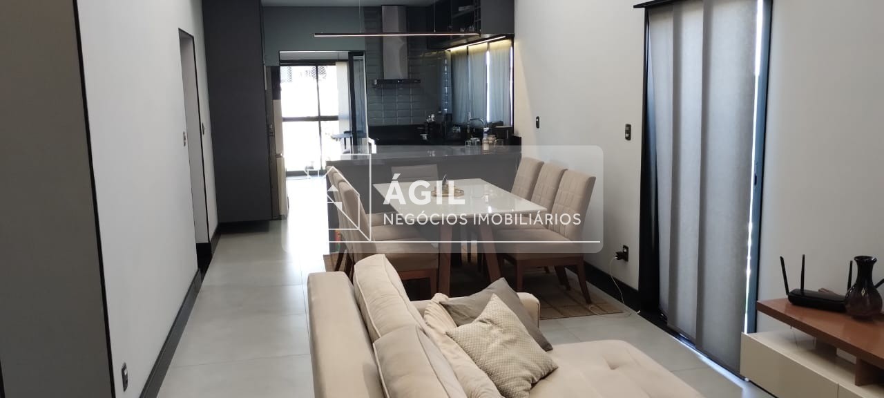 Casa nova a venda - Condomínio Residencial Vereda dos Campos - Eugênio de Melo - São José dos Campos - SP Área construída: 120m² Terreno: 250m² S