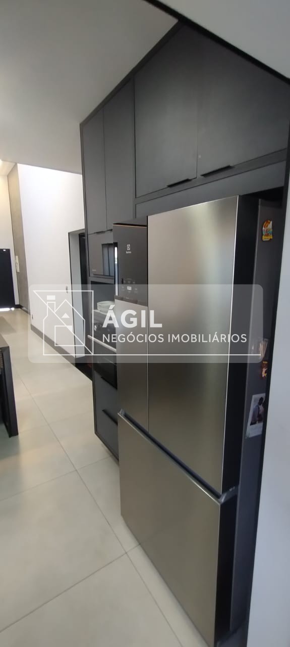 Casa nova a venda - Condomínio Residencial Vereda dos Campos - Eugênio de Melo - São José dos Campos - SP Área construída: 120m² Terreno: 250m² S