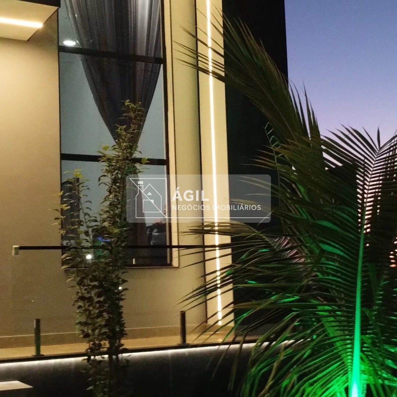 Casa nova a venda - Condomínio Residencial Vereda dos Campos - Eugênio de Melo - São José dos Campos - SP Área construída: 120m² Terreno: 250m² S