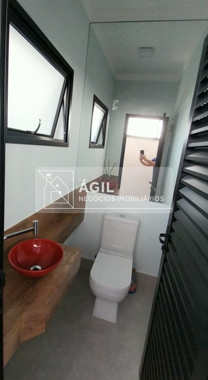 Vende casa semi nova 3 suítes condomínio coleginho em jacare