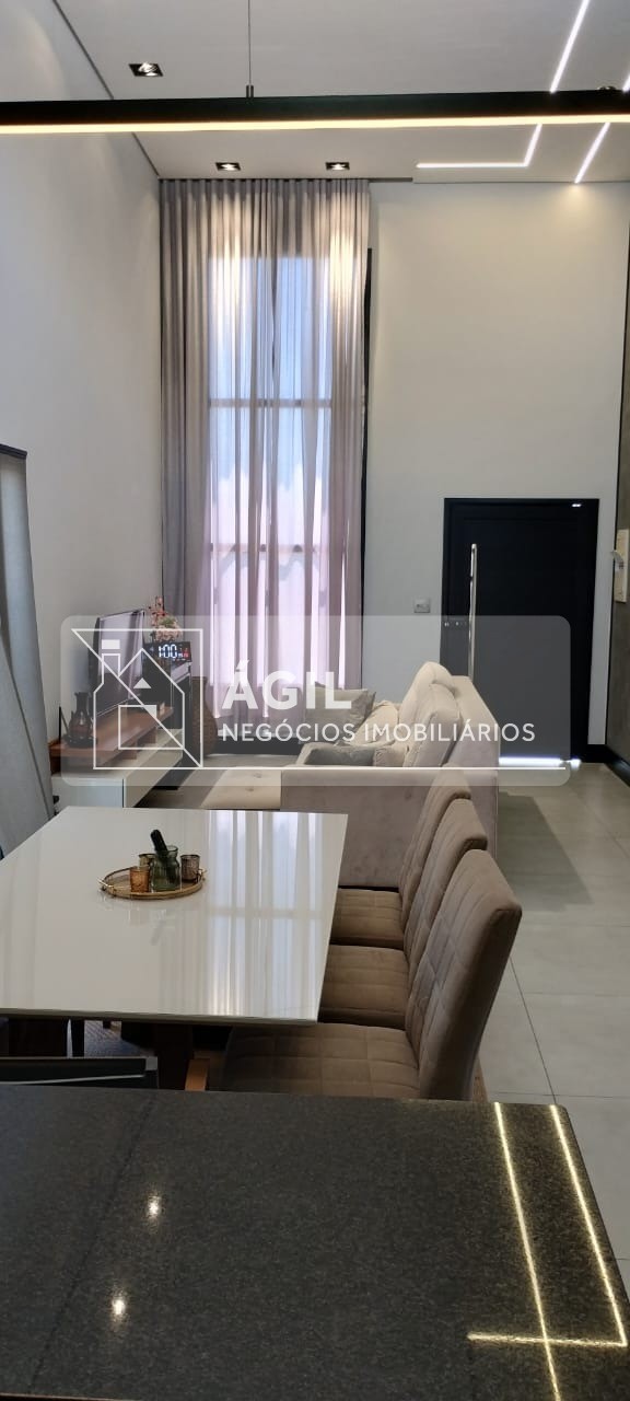 Casa nova a venda - Condomínio Residencial Vereda dos Campos - Eugênio de Melo - São José dos Campos - SP Área construída: 120m² Terreno: 250m² S