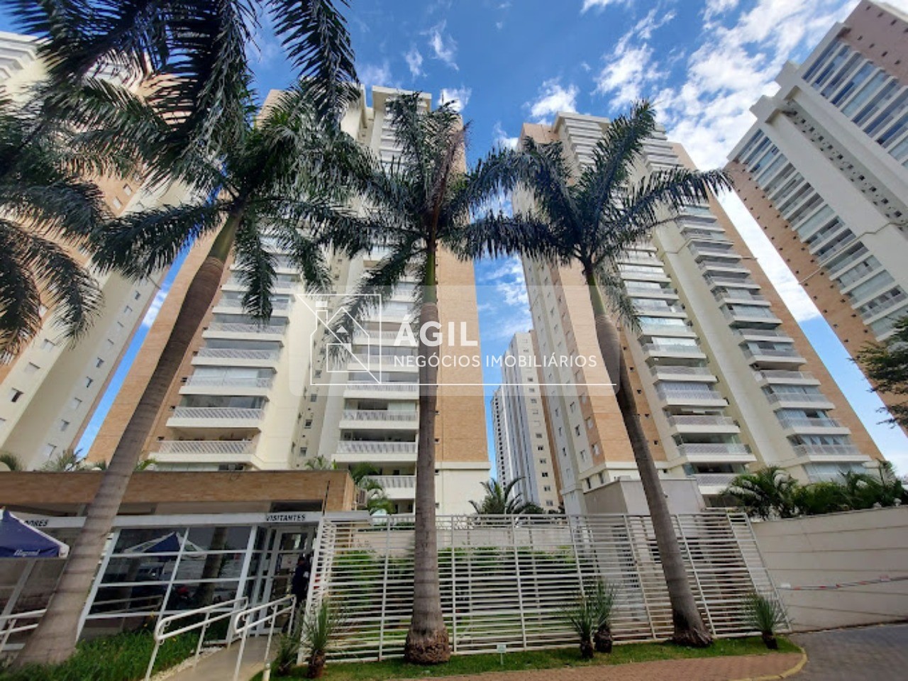 Aluga-se apartamento no Condomínio Gemini Royal Park - São José dos Campos - SP -80m² - Varanda espaçosa - 2 Dormitórios, sendo 1 suíte com planejad