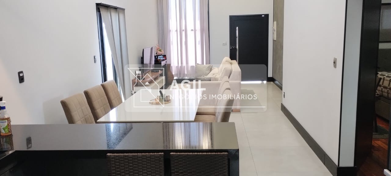 Casa nova a venda - Condomínio Residencial Vereda dos Campos - Eugênio de Melo - São José dos Campos - SP Área construída: 120m² Terreno: 250m² S