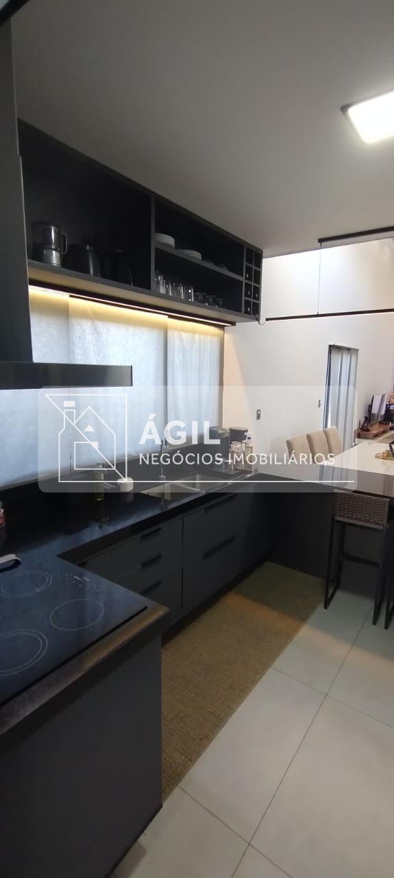 Casa nova a venda - Condomínio Residencial Vereda dos Campos - Eugênio de Melo - São José dos Campos - SP Área construída: 120m² Terreno: 250m² S